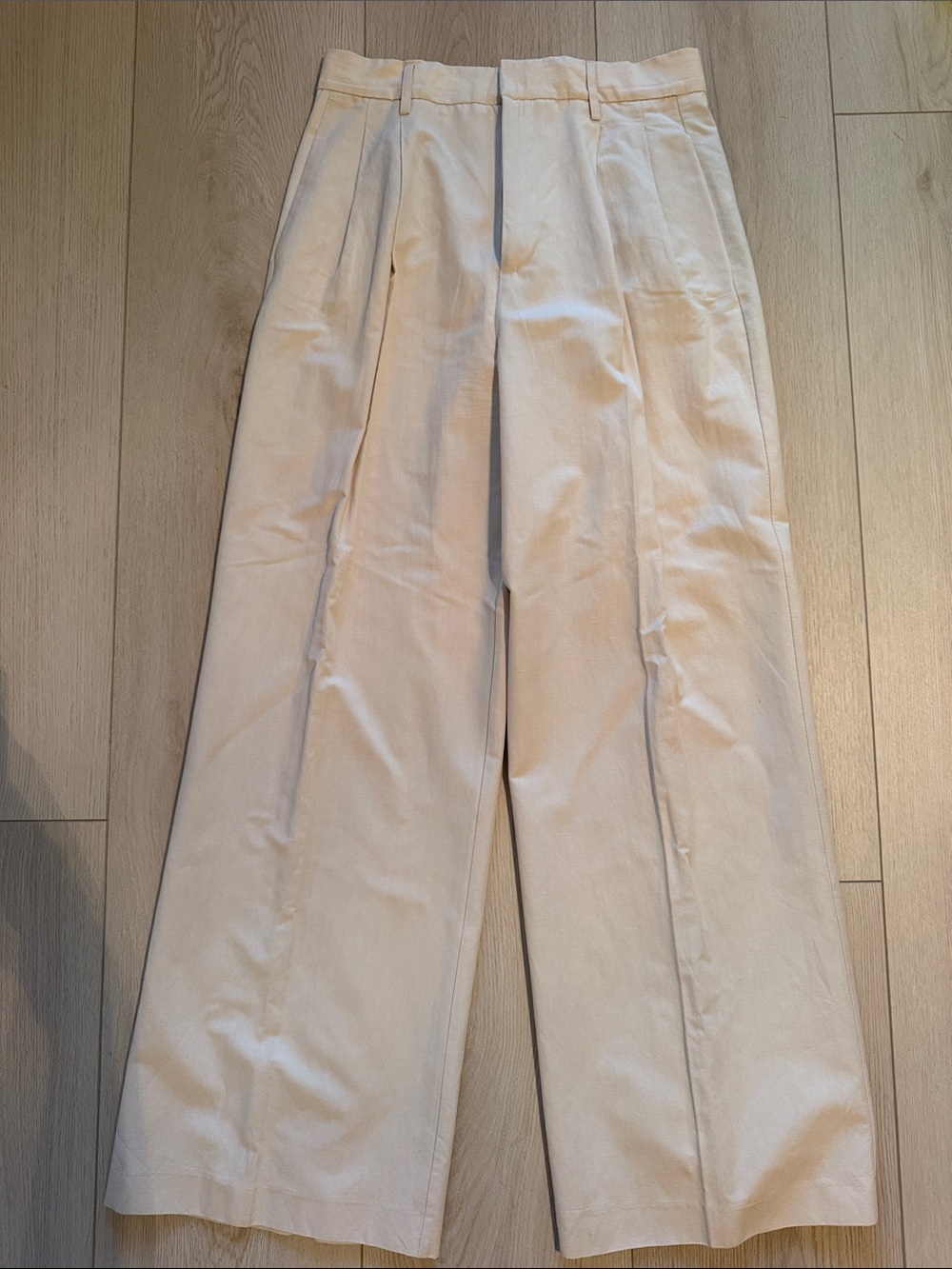 Zara Cream Wide-Leg Pleated Trousers